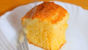 passo 06 para fazer bolo de fuba de liquidificador