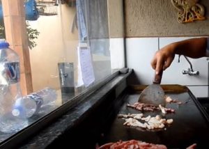 passo 03 receita de macarrão na chapa