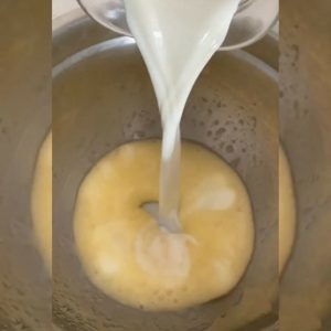 BOLO DE BANANA NA FRIGIDEIRA RÁPIDO