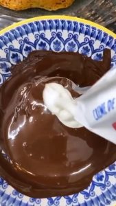 APRENDA COMO FAZER BOLO DE CENOURA FIT