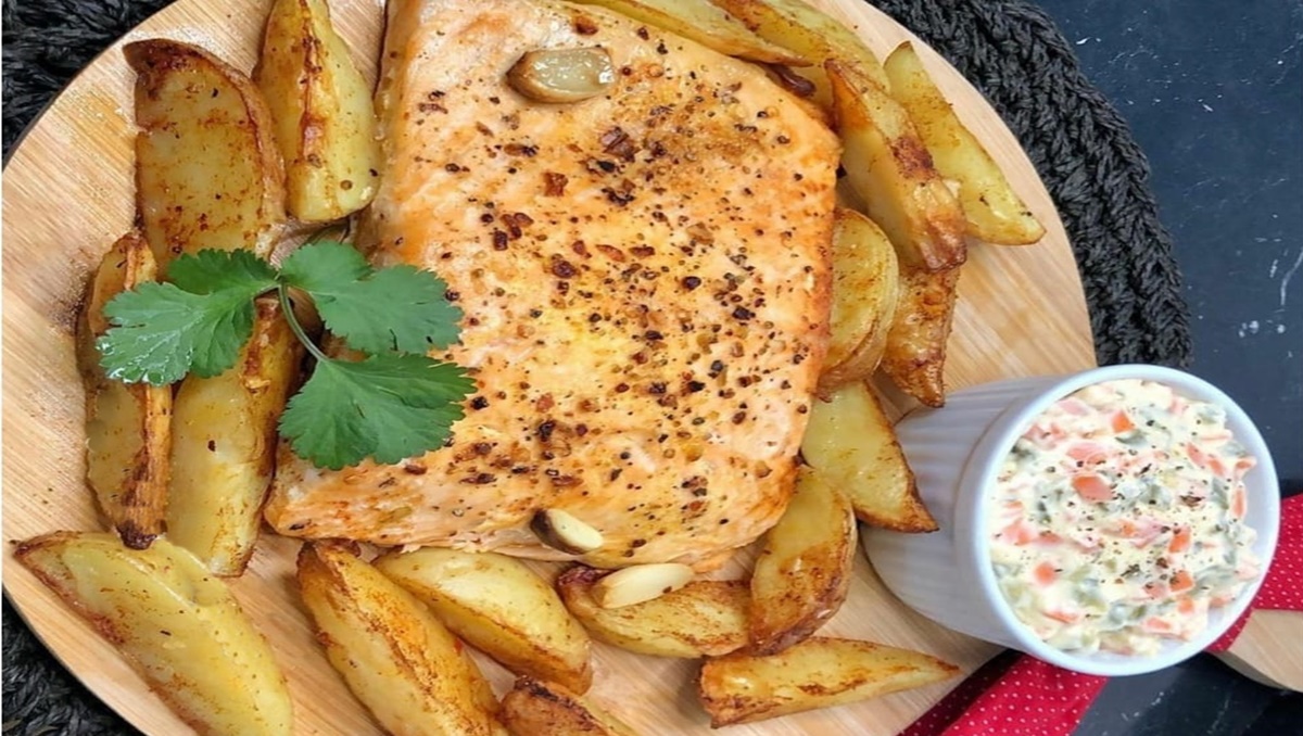 Receita de Salmão com Batata Rústica na Airfyer