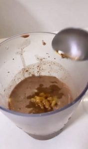 Bolo de aveia e chocolate cremoso