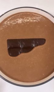 aprenda como fazer Bolo de aveia e chocolate cremoso