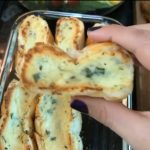 pão de alho crocante
