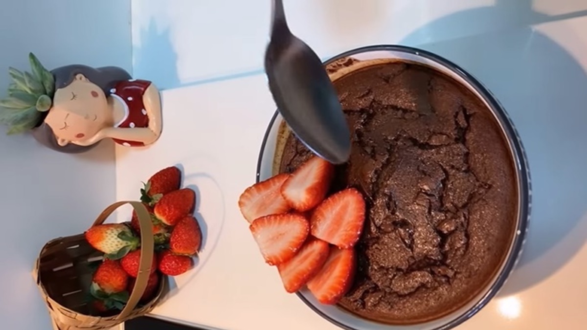 Receita de Bolo de Aveia com Chocolate Cremoso