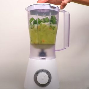 Aprenda a fazer Suco Detox de Cenoura e Couve